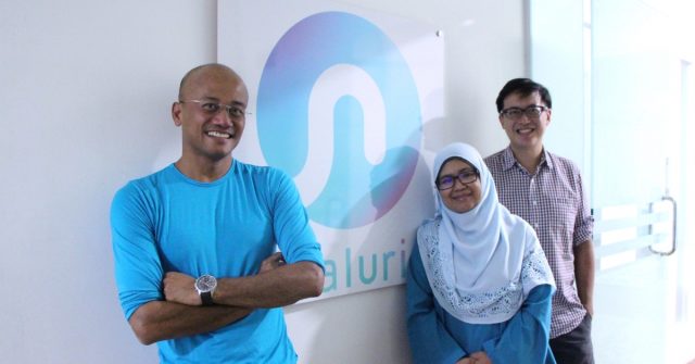 Naluri CEO and Co-Founder Azran Osman-Rani (left), Chief Health Psychologist Dr Hariyati Shahrima (center) and Co-Founder and President Dr Jeremy Ting (right)